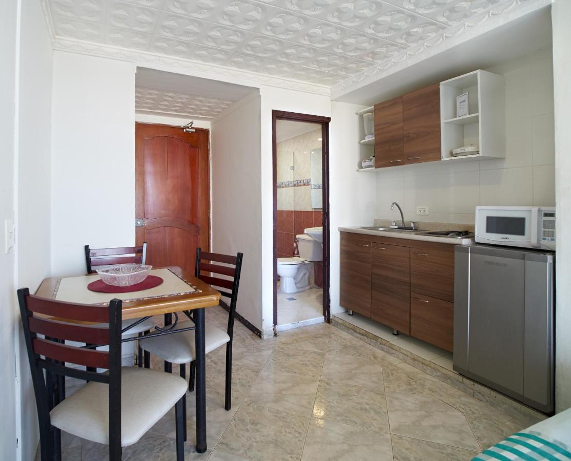 Lago Y Mar Apartamentos Cartagena ภายนอก รูปภาพ